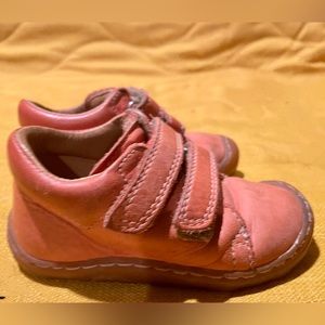 Froddo, cute, non-toxic, European leather shoes